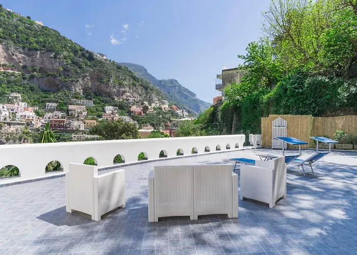 Estate4home - Carrino Vakantiehuis *